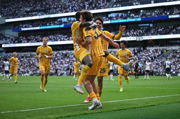 برايتون يسحق توتنهام 4-1 في الدوري الإنجليزي 1 برايتون يسحق توتنهام 4-1 في الدوري الإنجليزي 2025