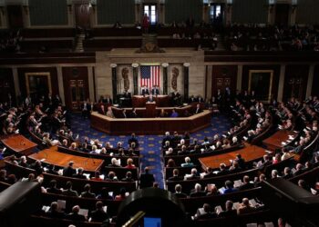 تشريع أمريكي جديد يشعل سباق الاستثمار في العملات الرقمية المستقرة 2025