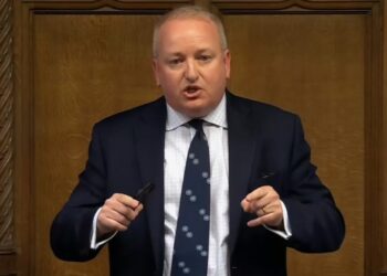 نائب بريطاني محافظ يتراجع عن دعمه لإسرائيل: كنت مخطئًا وأدين ما تفعله في غزة 2025