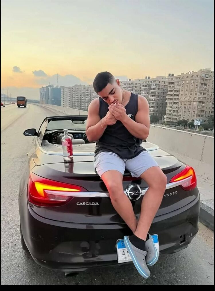 «حريقة» نجل المستشار يحطم رأس طالب ثانوي بعصا بيسبول في المقطم.. واتهامات للشرطة بالتقاعس 1 «حريقة» نجل المستشار يحطم رأس طالب ثانوي بعصا بيسبول في المقطم.. واتهامات للشرطة بالتقاعس 2025