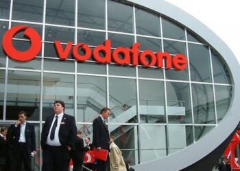 فودافون 2025: خسائر قياسية بـ411 مليون يورو رغم نمو الإيرادات 2025