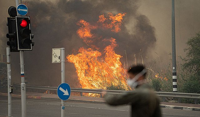 توسع حرائق القدس: طائرات إطفاء دولية تصل للمساعدة 1 توسع حرائق القدس: طائرات إطفاء دولية تصل للمساعدة 2025