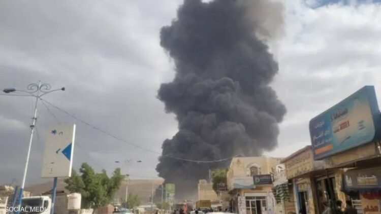 غارات إسرائيلية مكثفة تستهدف مطار صنعاء ومحطات الكهرباء في اليمن "فيديو" 1 غارات إسرائيلية مكثفة تستهدف مطار صنعاء ومحطات الكهرباء في اليمن "فيديو" 2025