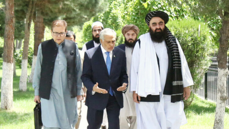 وزير خارجية باكستان يناقش التوترات مع الهند مع نظيره في حكومة طالبان 1 وزير خارجية باكستان يناقش التوترات مع الهند مع نظيره في حكومة طالبان 2025