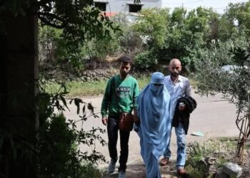 ميرا ثابت: اختطاف الأمن العام لنساء علويات وتسليمهن لمقاتلين أجانب "فيديو" 2025