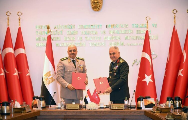 مصر وتركيا تتفقان على مواجهة التحديات الإقليمية عبر تعاون عسكري أوسع 1 مصر وتركيا تتفقان على مواجهة التحديات الإقليمية عبر تعاون عسكري أوسع 2025
