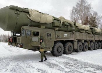 أوكرانيا: روسيا تستعد لإطلاق صاروخ باليستي عابر للقارات الليلة 2025