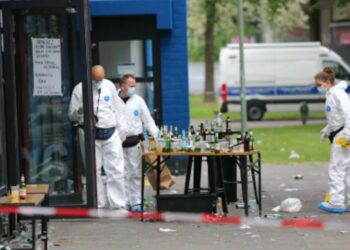 هجوم طعن مشتبه به في بيليفيلد بألمانيا يسفر عن خمسة جرحى 2025