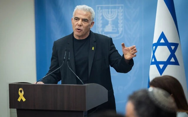 لابيد: إسرائيل تغرق في مستنقع غزة ويجب تسليمها لمصر 1 لابيد: إسرائيل تغرق في مستنقع غزة ويجب تسليمها لمصر 2025