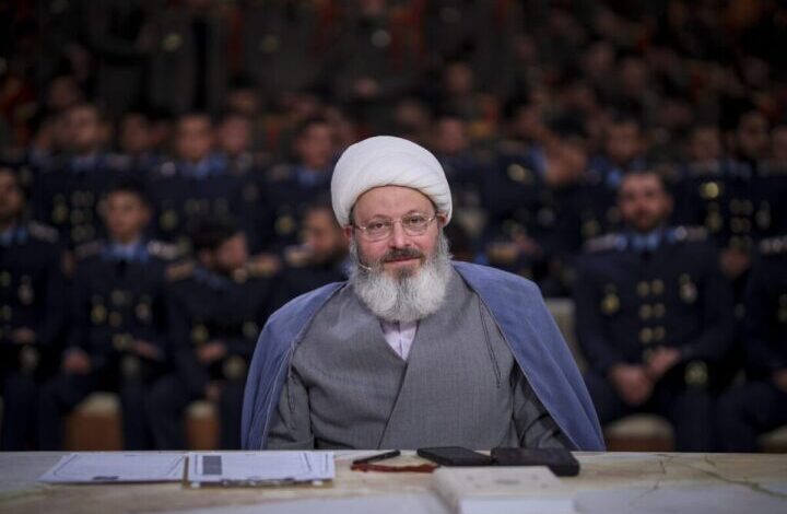 "مكة والمدينة أوكار قمار ودعارة" رجل دين إيراني يشعل الحج والسعودية تعتقله "فيديو" 1 "مكة والمدينة أوكار قمار ودعارة" رجل دين إيراني يشعل الحج والسعودية تعتقله "فيديو" 2025