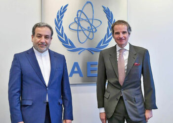 إيران: قد نسمح لمفتشين أمريكيين بزيارة مواقع نووية إذا نجحت المحادثات مع واشنطن 2025