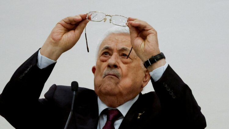 عباس: من قائد إلى منسق حرائق الاحتلال ! 1 عباس: من قائد إلى منسق حرائق الاحتلال ! 2025