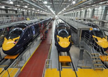 مصنع نيرك يوقع صفقة تاريخية.. 21 قطار مترو بـ3 مليار جنيه.. التفاصيل الكاملة 2025