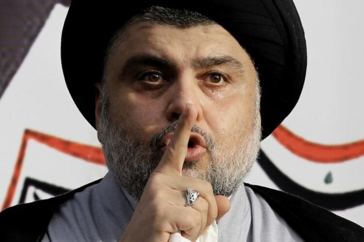 الصدر يقلب الطاولة: انسحاب اللحظة الأخيرة يُشعل فوضى الانتخابات بالعراق 2025