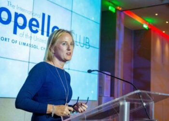 واشنطن تعيّن جولي ديفيس قائمة بأعمال سفارتها في كييف 2 واشنطن تعيّن جولي ديفيس قائمة بأعمال سفارتها في كييف 2025