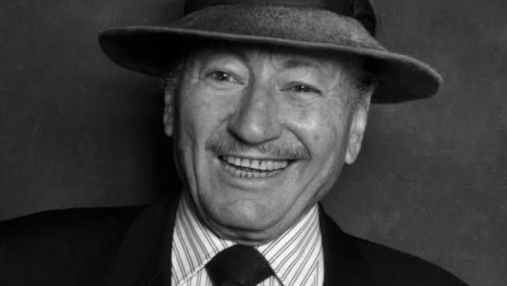 صاحب اول سعفة ذهبية فى تاريخ العرب ...وفاة أسطورة السينما الجزائرية محمد لخضر حمينة 1 صاحب اول سعفة ذهبية فى تاريخ العرب ...وفاة أسطورة السينما الجزائرية محمد لخضر حمينة 2025