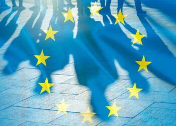 البرلمان الأوروبي يقر حزمة دعم لمصر بقيمة 4 مليارات يورو.. هل هي حل مؤقت أم تأجيل للانفجار المالي؟ 2025