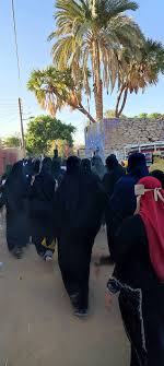 سيدات أسوان يهتفنّ بـ«لا للشابو».. غضب من تقاعس السلطات ضد المخدرات 5 سيدات أسوان يهتفنّ بـ«لا للشابو».. غضب من تقاعس السلطات ضد المخدرات 2025