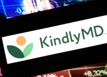 صفقة اندماج بقيمة 710 مليون دولار ترفع سهم KindlyMD 600% وتدخلها عالم البيتكوين مع مستشار ترامب 2025