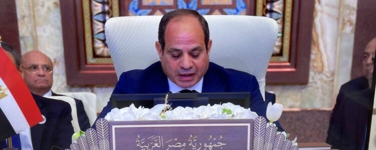 من غزة إلى السودان.. خريطة الأزمات العربية في خطاب السيسي بالقمة العربية 2025