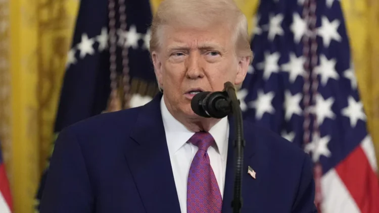 ترامب: هناك بوادر لنشوب حرب عالمية ثالثة في العالم 1 ترامب: هناك بوادر لنشوب حرب عالمية ثالثة في العالم 2025