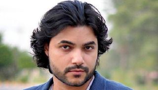 السيناريست المصرى محمود حمدان يروي موقفا صادما مع الفنان أحمد آدم: «دعيت عليه» 2025