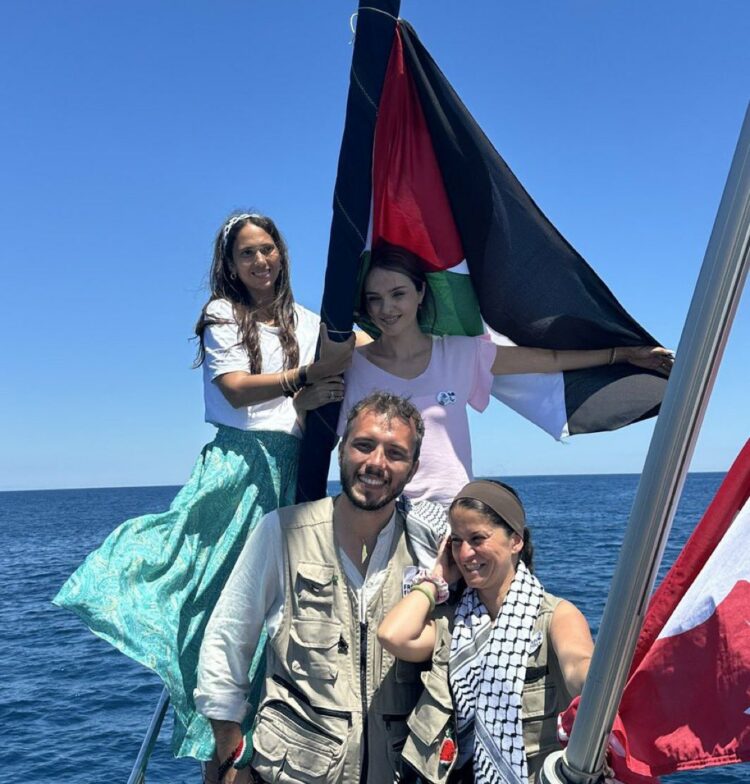 إسرائيل تتأهب لاختطاف سفينة إنسانية تقل غريتا ثونبرغ: الاحتلال يستعد لإطلاق النار على ناشطي أسطول الحرية 1 إسرائيل تتأهب لاختطاف سفينة إنسانية تقل غريتا ثونبرغ: الاحتلال يستعد لإطلاق النار على ناشطي أسطول الحرية 2025