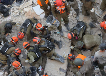 'المنشر "تكشف اخر حصيلة لقتلى الهجمات المتبادلة بين إيران وإسرائيل 2025