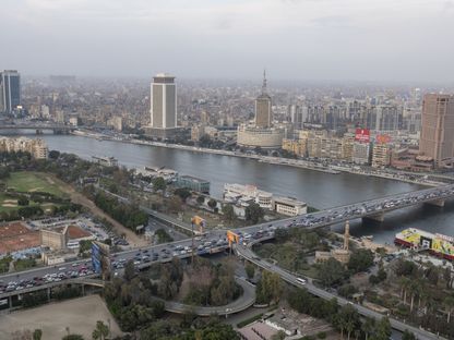 أرقام متضاربة في موازنة مصر: فائض أولي قياسي وخسائر قناة السويس تلتهم الإيرادات 2025
