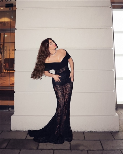 تعرف على سعر فستان هيفاء وهبي الشفاف الذى أثار الجدل 1 تعرف على سعر فستان هيفاء وهبي الشفاف الذى أثار الجدل 2025