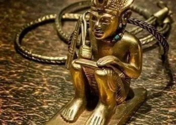 نفق أثري تحت قصر ثقافة الطفل بالأقصر يكشف تهريب الآثار.. هل تتواطأ الحكومة مع اللصوص؟ 2025