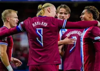 هالاند يقود منتخب النرويج لصدارة المجموعة بالفوز على إستونيا 2025