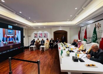 اجتماع عربي مرئي مع الرئيس الفلسطيني.. وعباس: لن نقبل بحماس خارج مظلة الشرعية 2025