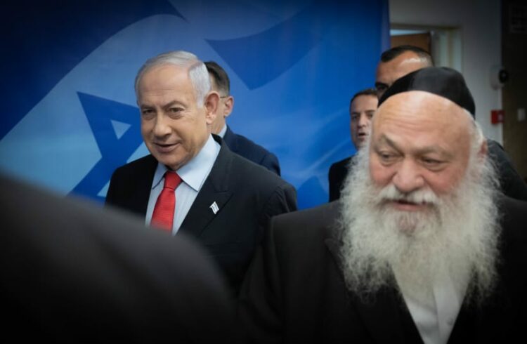 تجنيد الحريديم في إسرائيل: وزير يطالب بحل الكنيست والذهاب لانتخابات جديدة 2025