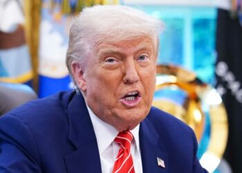 لماذا استثناء ترامب الأقليات الإيرانية من الحظر الأمريكي؟ 2025