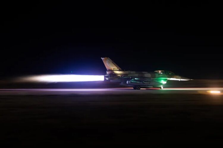 إسرائيل تزعم إنشاء "منطقة طيران حرة" فوق إيران: ضربات غير مسبوقة تطال قلب طهران 1 إسرائيل تزعم إنشاء "منطقة طيران حرة" فوق إيران: ضربات غير مسبوقة تطال قلب طهران 2025