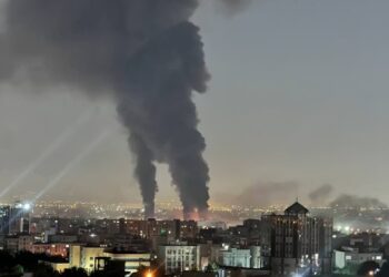 هجوم إسرائيلي يستهدف مطار مهرآباد الإيراني والدفاعات الجوية تتصدى 2025