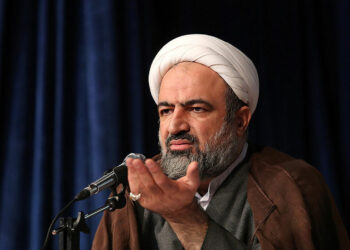 نائب إيراني يهدد بضرب القواعد الأمريكية في السعودية ردا على الضربة الإسرائيلية للمنشآت النووية 2025