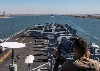 إدارة ترامب تهدد إيران حال إغلاق مضيق هرمز 9 إدارة ترامب تهدد إيران حال إغلاق مضيق هرمز 2025