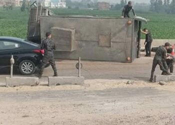 مصر: انقلاب سيارة أمن مركزي على الطريق الإقليمي بالمنوفية "صور" 2025