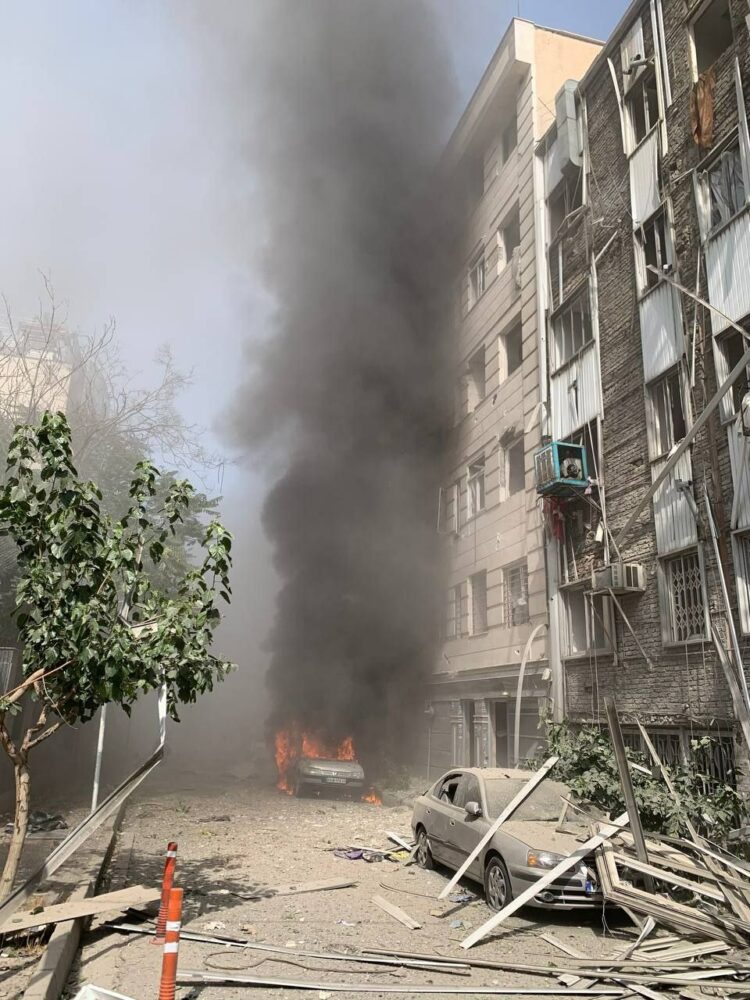 طهران وأصفهان: الجيش الإسرائيلي يعلن قصف 720 هدفًا إيرانيًا مرتبطًا بالبرنامج النووي 1 طهران وأصفهان: الجيش الإسرائيلي يعلن قصف 720 هدفًا إيرانيًا مرتبطًا بالبرنامج النووي 2025