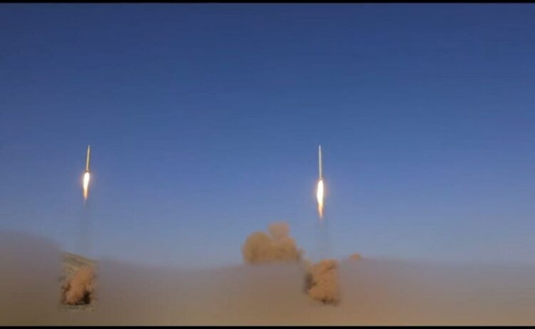 الخليج يحبس أنفاسه: إيران تضرب القواعد الأمريكية في قطر "فيديو" 1 الخليج يحبس أنفاسه: إيران تضرب القواعد الأمريكية في قطر "فيديو" 2025