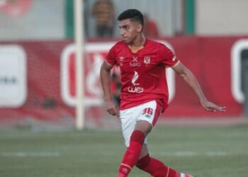 "من الظهير إلى الدفاع.. تحولات احمد نبيل كوكا تكشف أزمة تكتيكية في قلعة الأهلي!" 2025