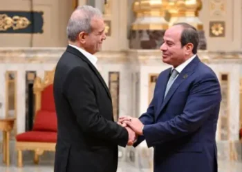 القاهرة تلوّح بالعقوبات وتصافح الخصوم.. أحمد الشرع ضحية التقارب مع طهران! 2025