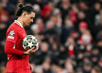 نونيز يختار بين برشلونة وميلان والهلال السعودى 2025