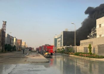 حريق مدمّر في الروبيكي.. والدفاع المدني يحاصر النيران قبل امتدادها "فيديو" 2025