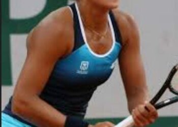 "المصرية التي هزت المصنفة 29: انسحاب بوتينتسيفا يفتح الطريق لميار شريف في نصف نهائي بارما" 2025