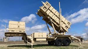 أوكرانيا تستدعي القائم بالأعمال الأمريكي بعد تعليق واشنطن إرسال أسلحة 2025