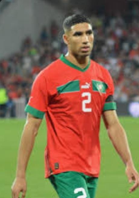 "اشرف حكيمي: مدافع الكرة الذهبية يهز عرش مهاجمي العالم" 1 "اشرف حكيمي: مدافع الكرة الذهبية يهز عرش مهاجمي العالم" 2025