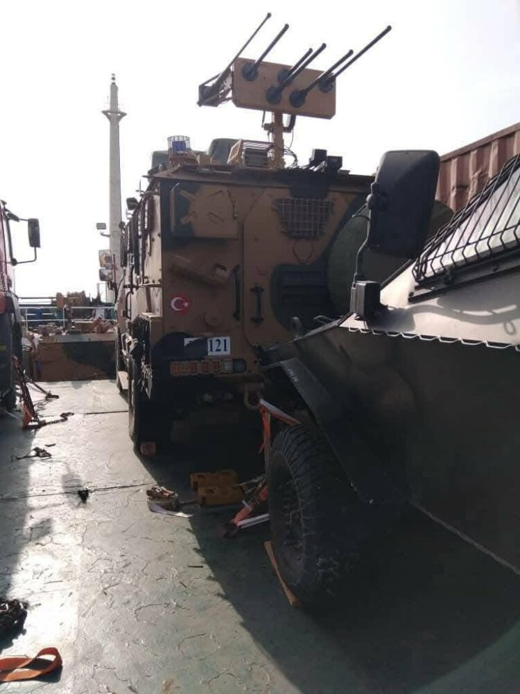 قوات بونتلاند الصومالية تصادر سفينة محمّلة بأسلحة متطورة تركية "فيديو" 1 قوات بونتلاند الصومالية تصادر سفينة محمّلة بأسلحة متطورة تركية "فيديو" 2025